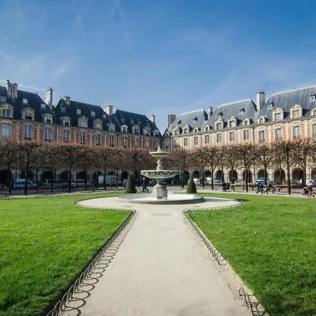 Elegant With Ac - 3br-10p- Le Marais Appartamento